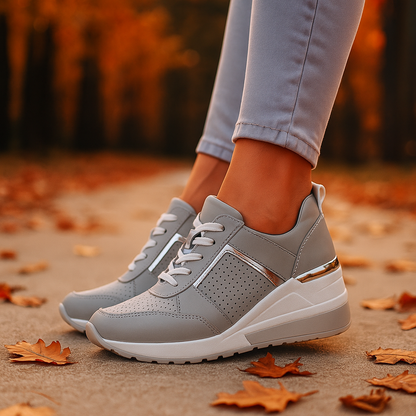 Lumière Rise Sneakers