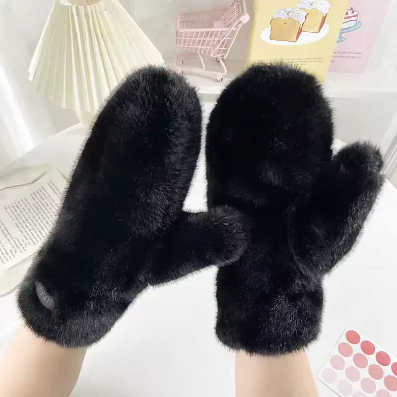 Céline Plush Mittens