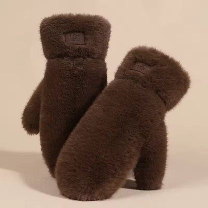 Céline Plush Mittens